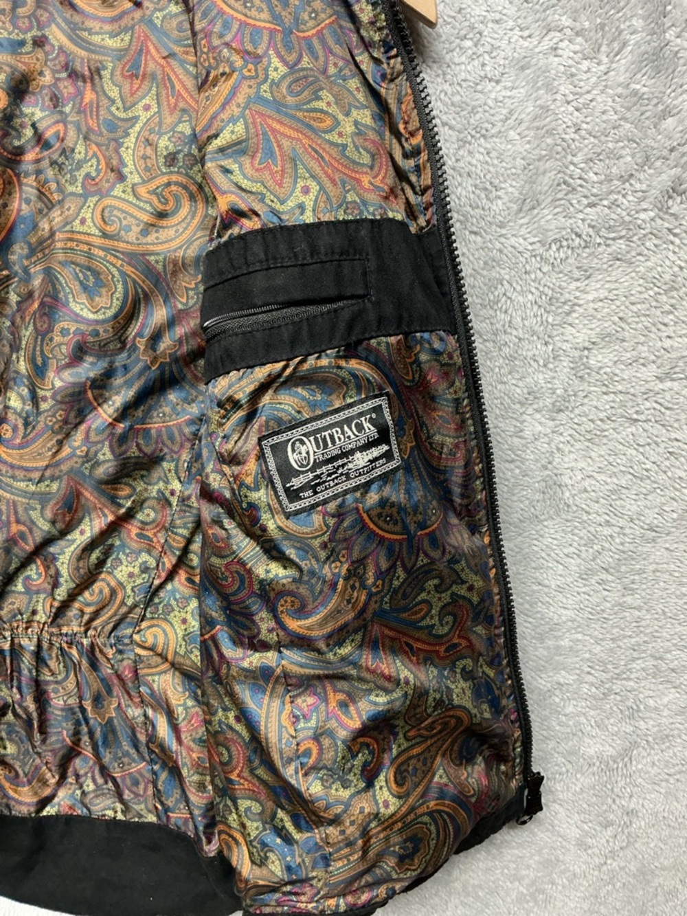Outback Trading Co Quilted Black Vest Paisley Lined Full Zip Women’s M - Picture 3 of 13